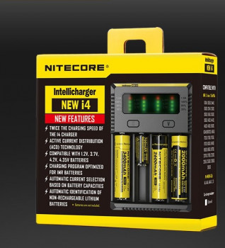 NITECORE Sysmax Intellicharge NEW I4 Ladegerät für 18650 Akku NITECORE Sysmax Intellicharge NEW I4 Ladegerät für 18650 Akku